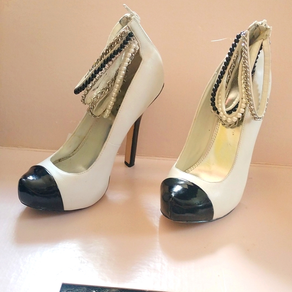 Leather Pumps